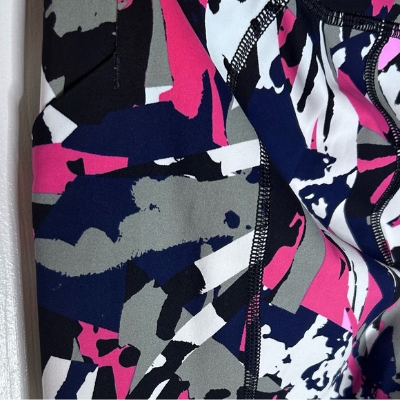 Lululemon Pace Rival Crop- Pop Cut Boom Juice Multi/ Black/ Size 4 - Picture 8 of 12